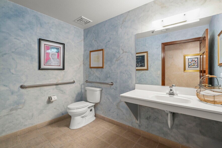More Photos Of 530 Hammill Ln, Reno Office For Lease