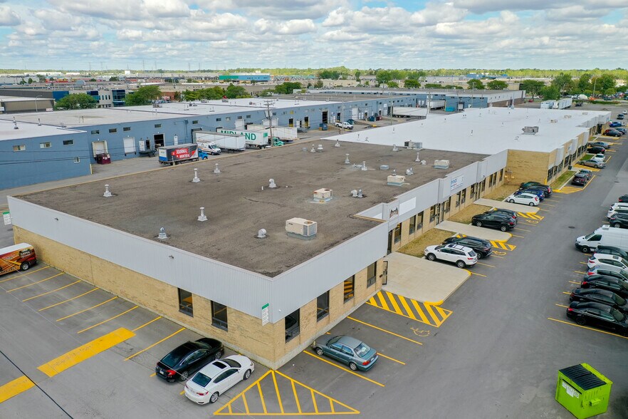 Primary Photo Of 1025-1087 Autoroute 440, Laval Distribution For Lease