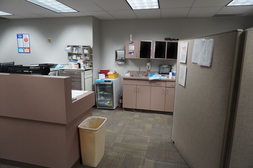 More Photos Of 3809 S 42nd St, Minneapolis Medical For Sale