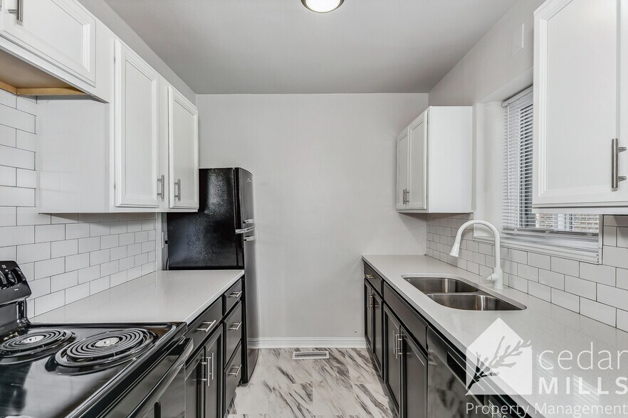 More Photos Of 644 N Bluff Ave, Wichita Multifamily For Sale