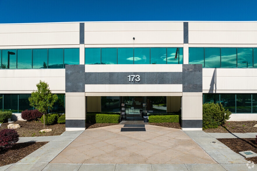 More Photos Of 173 W Election Rd, Draper Office For Sale