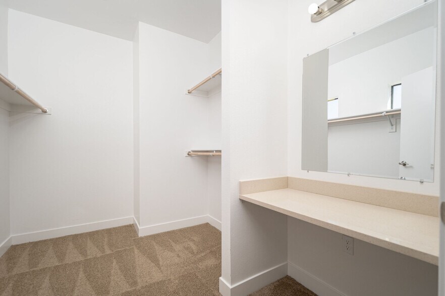 More Photos Of 8246 N 61st Ave, Glendale Apartments For Sale