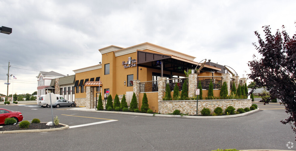 Primary Photo Of 10 Route 130 N, Cinnaminson Restaurant For Sale