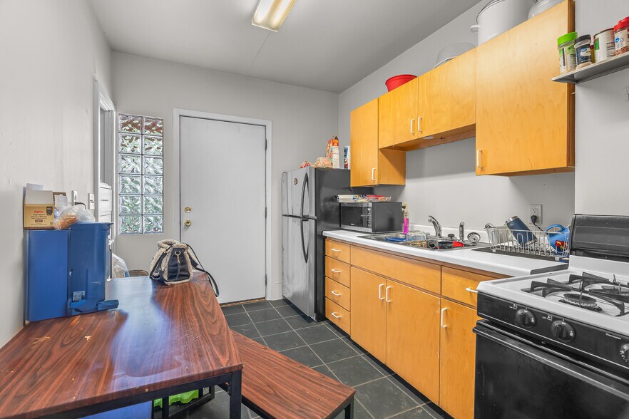 More Photos Of 3012 Bryant Ave S, Minneapolis Multifamily For Sale