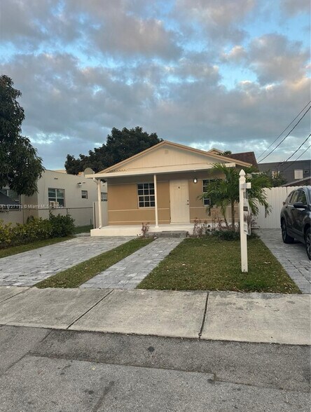 More Photos Of 3123 NW 22nd Ct, Miami Apartments For Sale