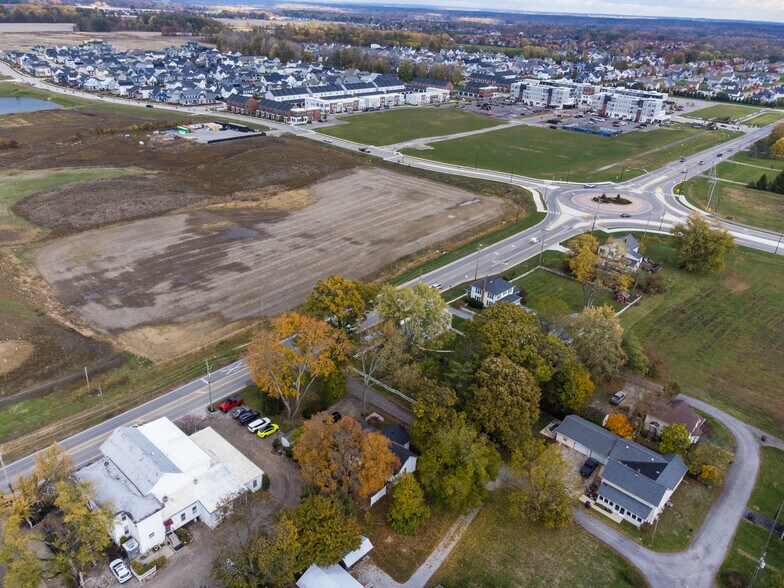 More Photos Of 1550 Lewis Center Rd, Lewis Center Freestanding For Sale