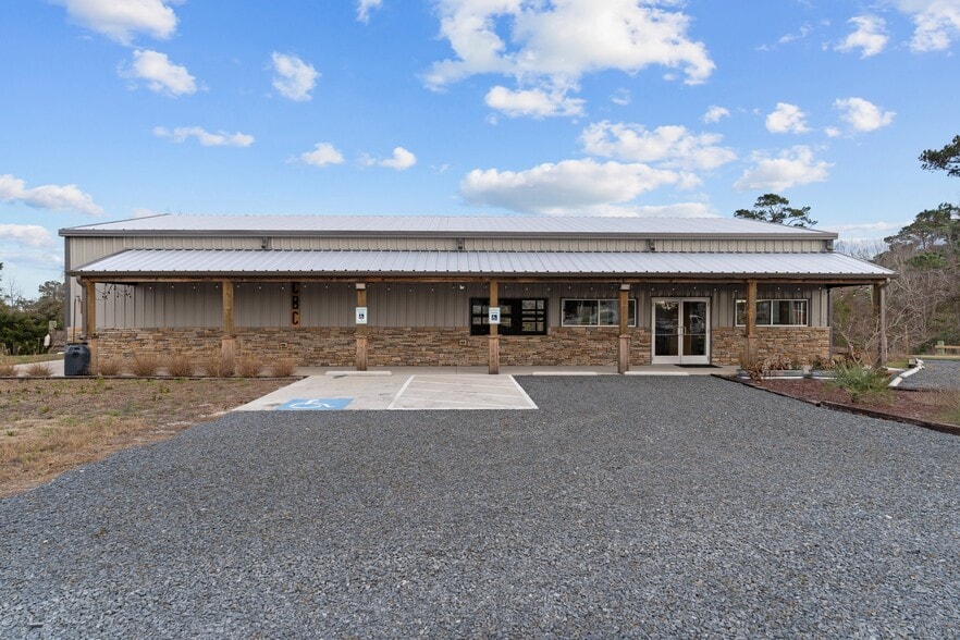 More Photos Of 4810 Long Beach Rd SE, Southport General Retail For Sale