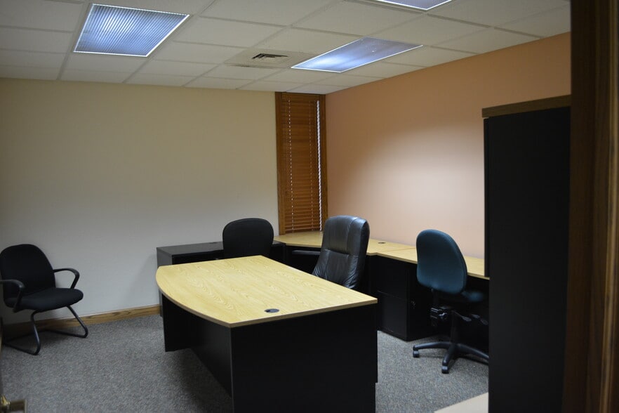 More Photos Of 1313 Mission, Mount Pleasant Office For Lease