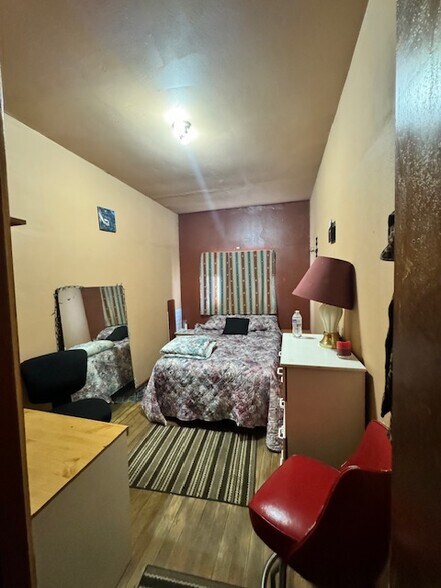 More Photos Of 735 Aultman St, Ely General Retail For Sale