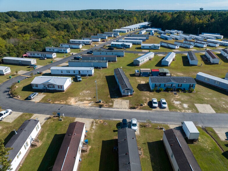 More Photos Of 2620 Cattail Cir, Fayetteville Manufactured Housing Mobile Home Park For Sale