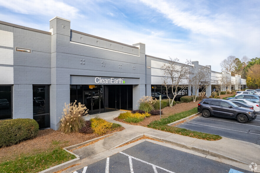 Primary Photo Of 5250 Triangle Pky, Peachtree Corners Flex For Lease