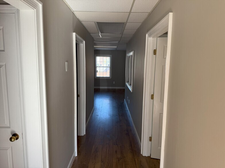 More Photos Of 2307 W Andrew Johnson Hwy, Morristown Storefront Retail Office For Lease