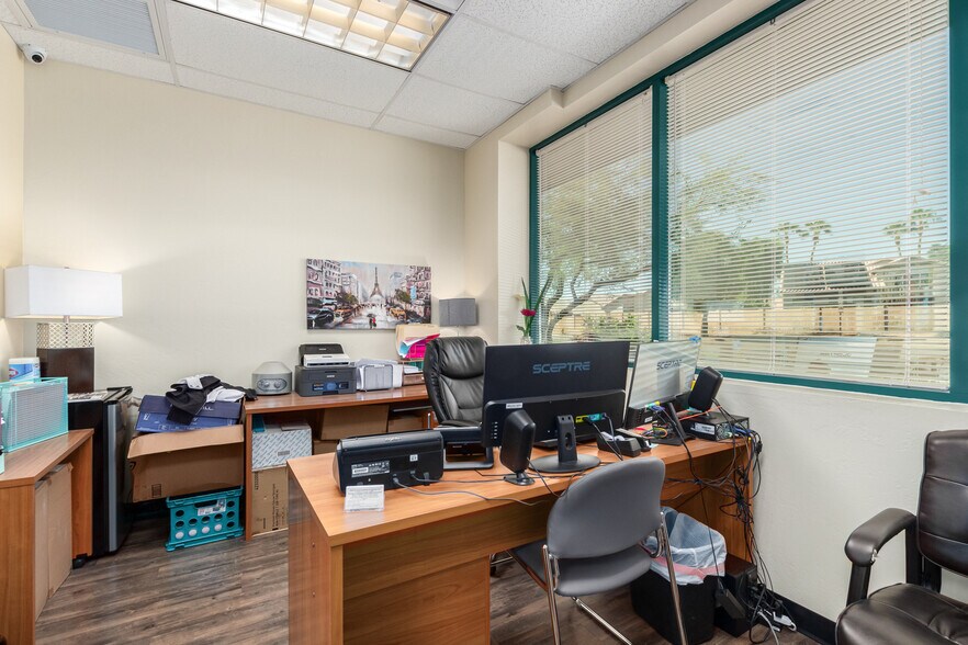 More Photos Of 4045 E Union Hills Dr, Phoenix Medical For Lease