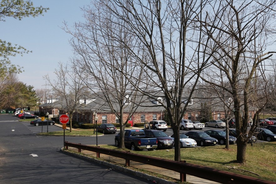 More Photos Of 174 Patterson Ave, Shrewsbury Medical For Lease