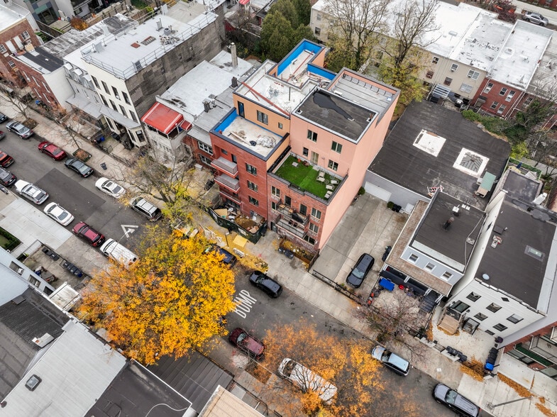 More Photos Of 55 Stanhope St, Brooklyn Apartments For Sale