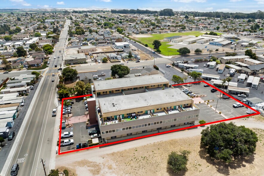 More Photos Of 200 S 13th St, Grover Beach Medical For Sale