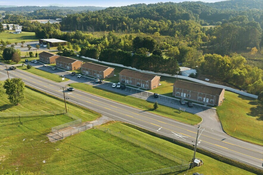 Primary Photo Of 3100 E Governor John Sevier Hwy, Knoxville Multifamily For Sale