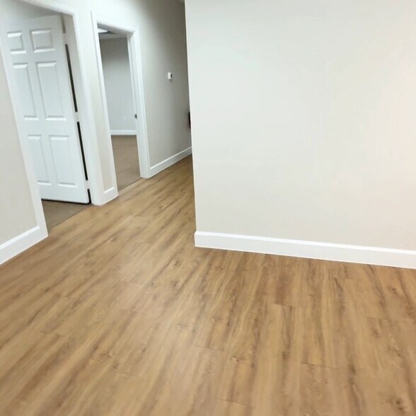 More Photos Of 7115 FM 2920, Spring Unknown For Lease