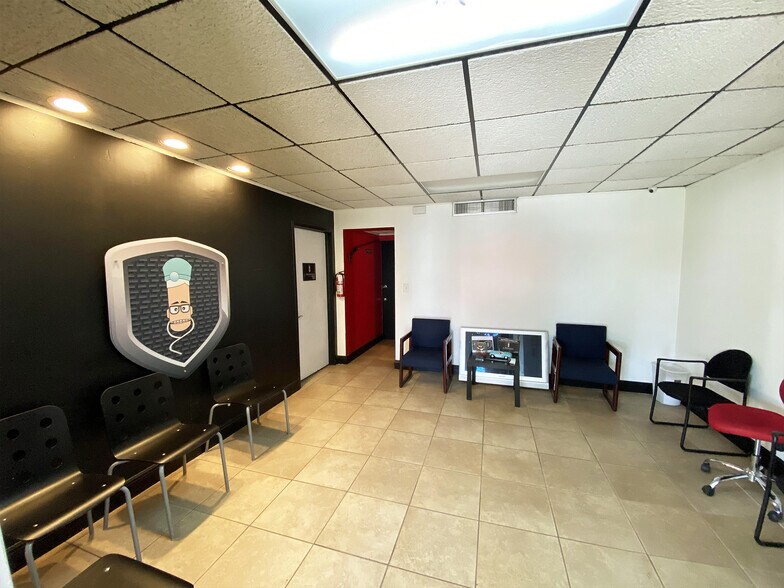 More Photos Of 5571 NW 84th Ave, Miami Warehouse For Lease