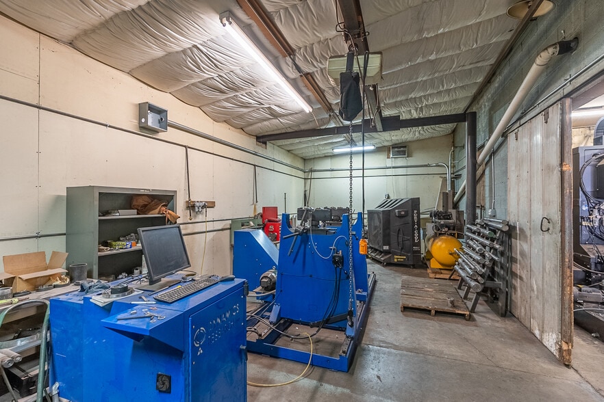 More Photos Of 612 W 3rd Ave, Moses Lake Industrial For Sale