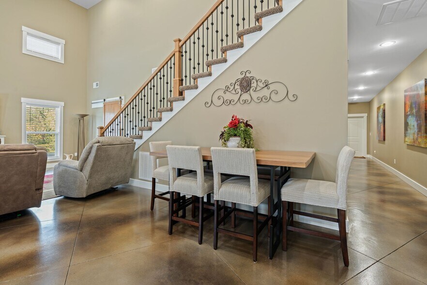More Photos Of 201 Graves Rd, Goodlettsville Office For Sale