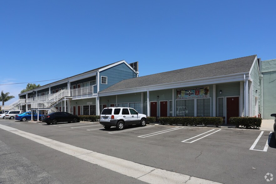 More Photos Of 777 W 19th St, Costa Mesa Coworking Space