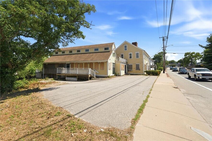 More Photos Of 3376 Post Rd, Warwick Restaurant For Sale
