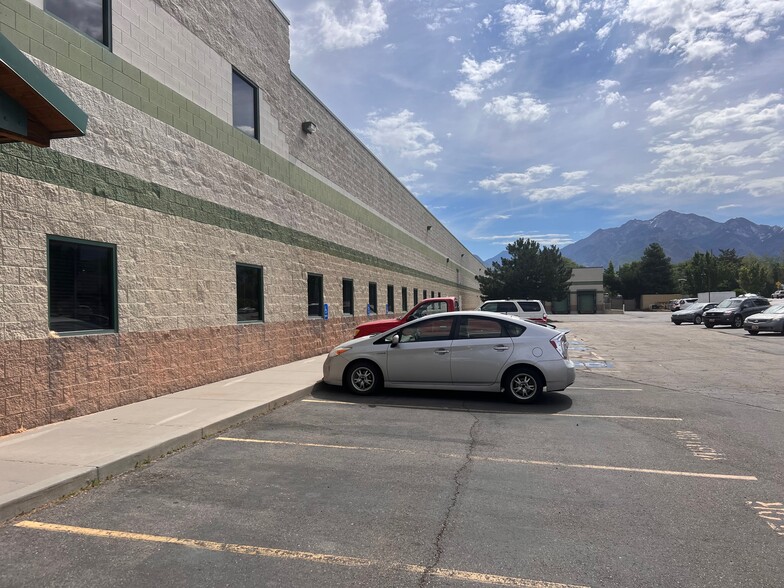 More Photos Of 7037 S High Tech Dr, Midvale Manufacturing For Sale
