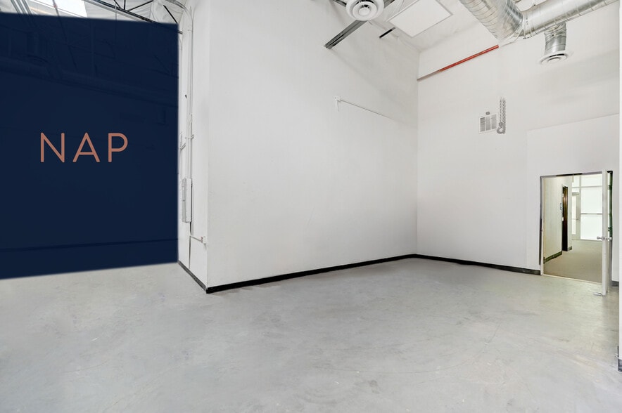 More Photos Of 3068 E Sunset Rd, Las Vegas Warehouse For Sale