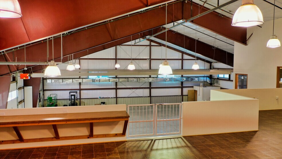More Photos Of 5740 Boeing Dr, Loveland Warehouse For Sale