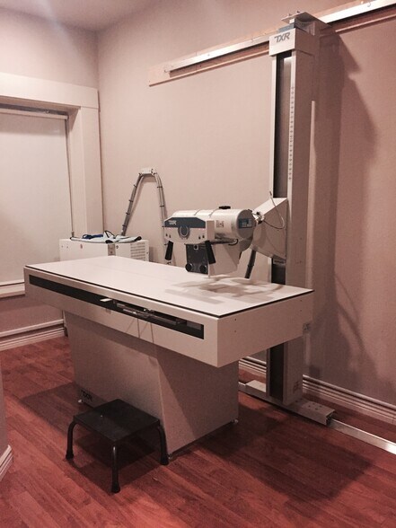 More Photos Of 1755 S 8th St, Colorado Springs Office For Lease