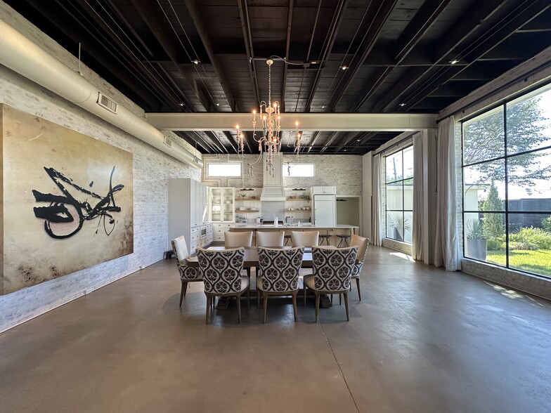 More Photos Of 4775 Memphis St, Dallas Light Distribution For Sale