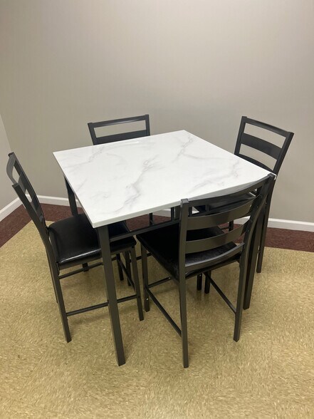 More Photos Of 8605 N Dixie Dr, Dayton Office For Lease