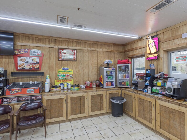 More Photos Of 3346 Us Highway 29, Valley Service Station For Sale