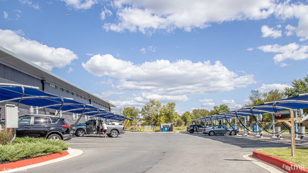 More Photos Of 1907 SW Regional Airport Blvd, Bentonville Carwash For Sale