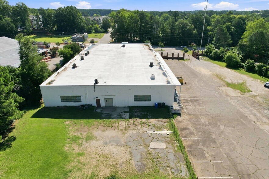 More Photos Of 1512 Garner Rd, Raleigh Warehouse For Lease