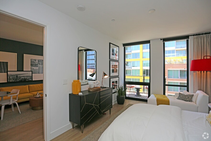 More Photos Of 1501 Island Ave, San Diego Apartments For Lease