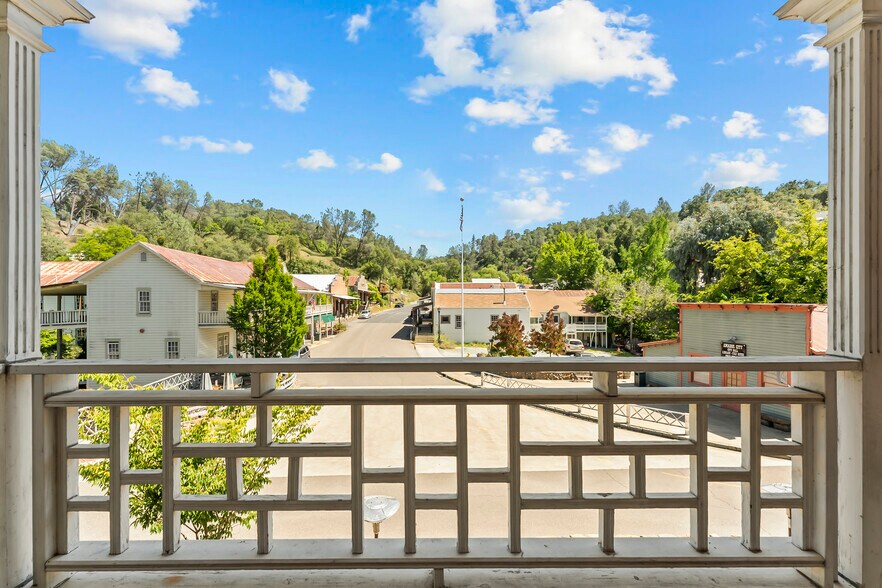 More Photos Of 14202 S State Highway 49, Amador City Hotel For Sale