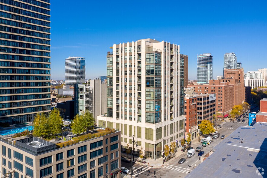 More Photos Of 150-152 W Superior St, Chicago Apartments For Lease