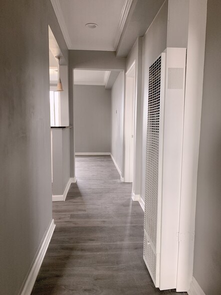 More Photos Of 1131-1137 California Dr, Burlingame Storefront Retail Residential For Sale