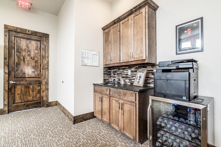 More Photos Of 3551 Eldorado Pky, McKinney Medical For Lease