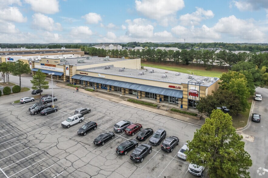 More Photos Of 7915-7931 Winchester Rd, Memphis Freestanding For Lease