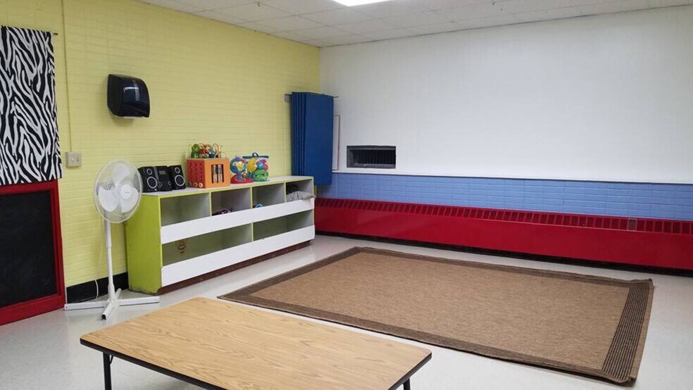 More Photos Of 1426 E Lincolnway, Cheyenne Sports And Entertainment For Sale