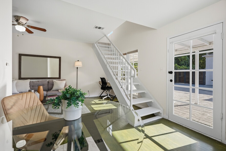 More Photos Of 5438-5440 Colfax Ave, Valley Village Apartments For Sale