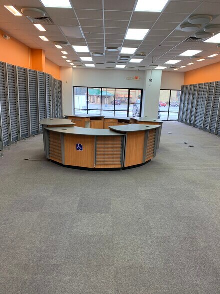 More Photos Of 114 Hilltop Way, Forest City Freestanding For Lease