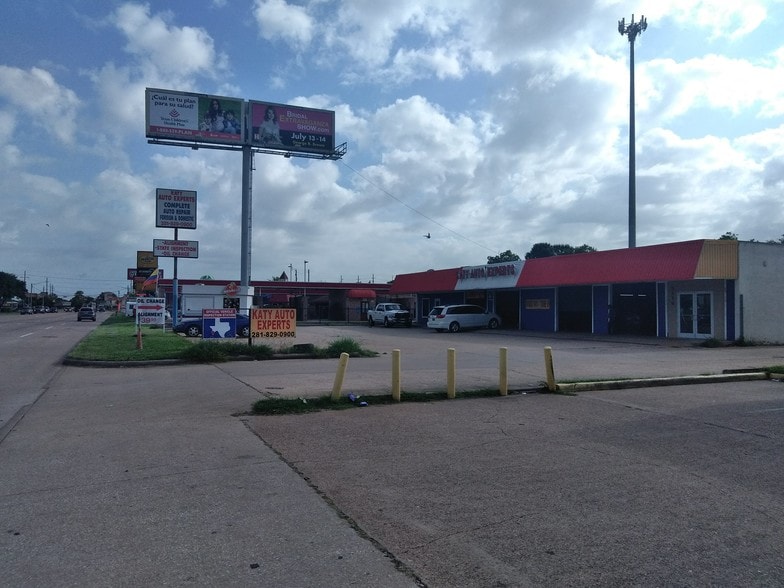More Photos Of 2116 Fry Rd, Houston Auto Repair For Sale