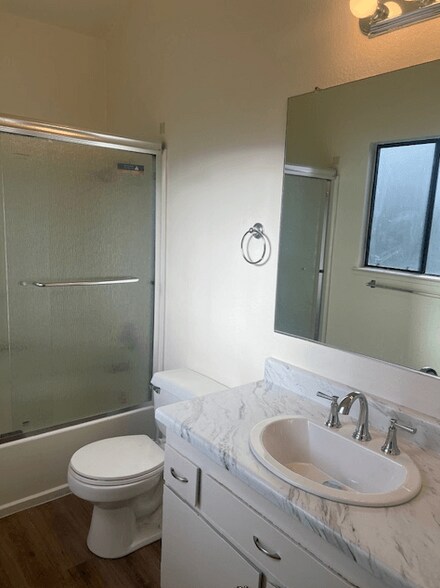 More Photos Of 675 Jefferson St, Monterey Apartments For Sale