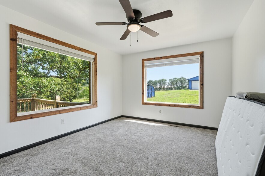 More Photos Of 10907 E 87th St, Raytown Multifamily For Sale
