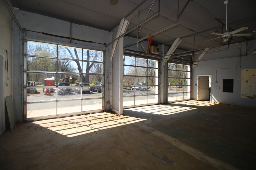 More Photos Of 77 S Union St, Lambertville Restaurant For Sale