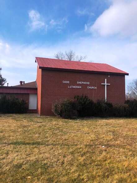 More Photos Of 9718 Dixie Hwy, Louisville Freestanding For Sale